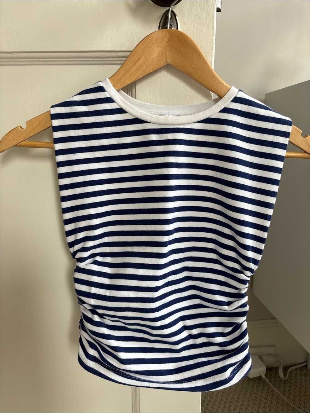 Zara White and Navy Striped Sleeveless Crewneck Top